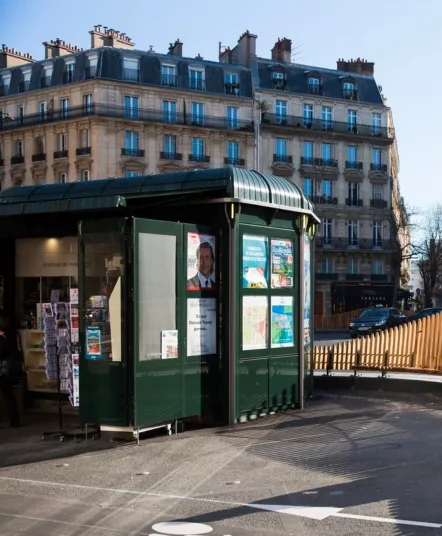 Kiosque place Gambetta, Paris 20