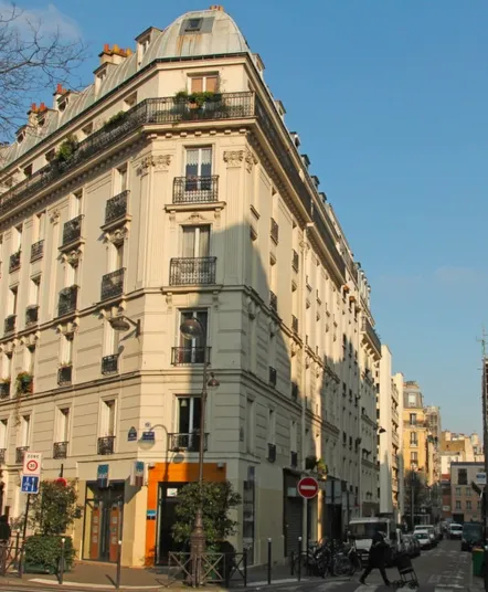 Carrefour rue d'Alésia, Paris 14